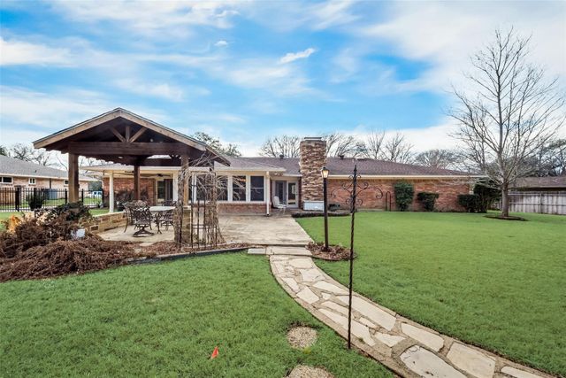 1821 Dartmouth Lane, Corsicana, TX 75110