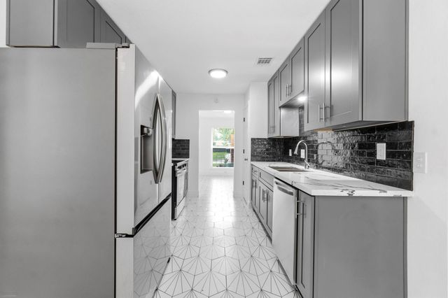 5323 Mossgrey Lane, Spring, TX 77373