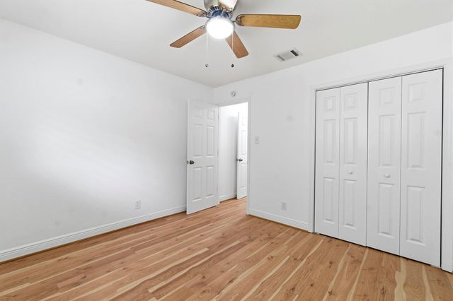5323 Mossgrey Lane, Spring, TX 77373