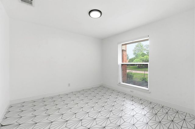 5323 Mossgrey Lane, Spring, TX 77373