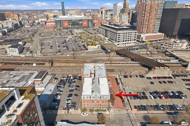 39 Bruen St 4, Newark City, NJ 07105