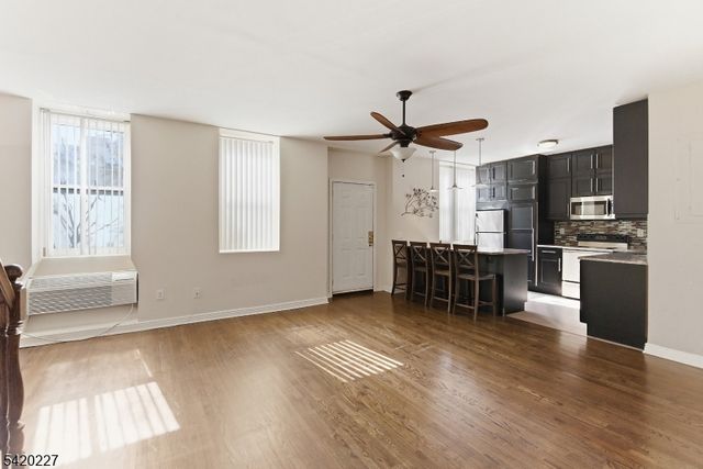 39 Bruen St 4, Newark City, NJ 07105