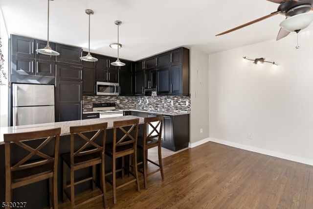39 Bruen St 4, Newark City, NJ 07105