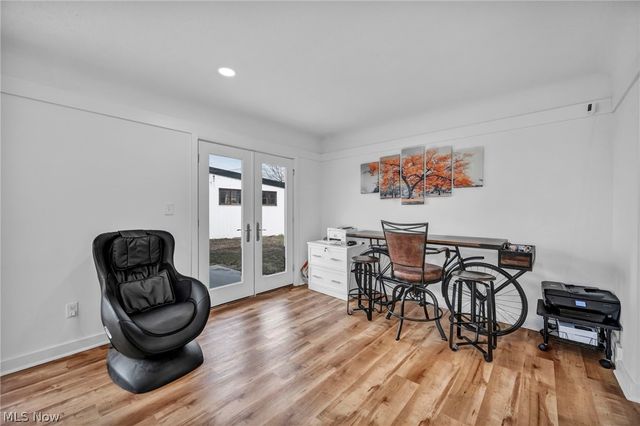 32321 Lake Shore Boulevard, Willowick, OH 44095