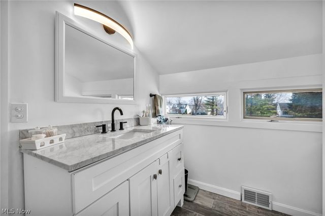 32321 Lake Shore Boulevard, Willowick, OH 44095