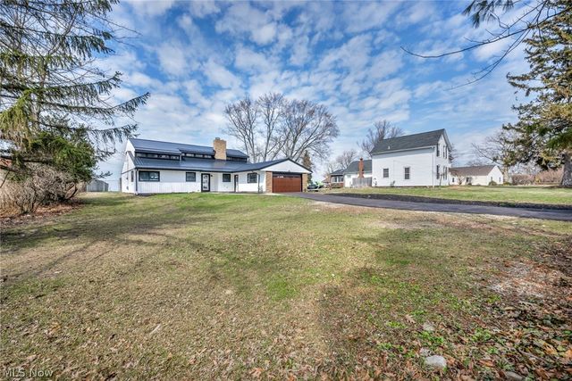 32321 Lake Shore Boulevard, Willowick, OH 44095