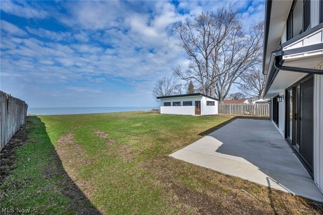 32321 Lake Shore Boulevard, Willowick, OH 44095