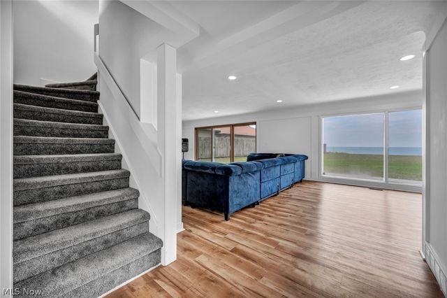 32321 Lake Shore Boulevard, Willowick, OH 44095