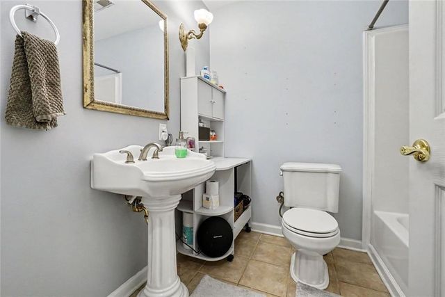 3240 Warren Creek Drive, Powder Springs, GA 30127
