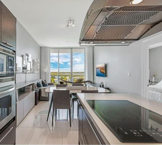 7930 East Dr 707, North Bay Village, FL 33141