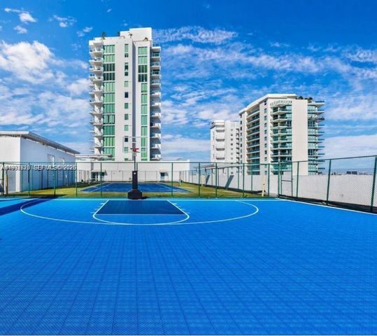 7930 East Dr 707, North Bay Village, FL 33141