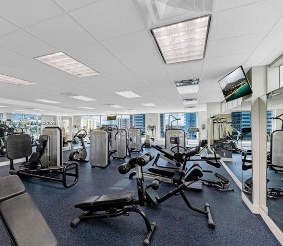 7930 East Dr 707, North Bay Village, FL 33141