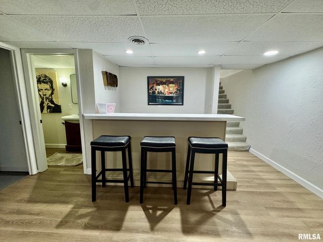 5701 N WESTERN Avenue, Peoria, IL 61614