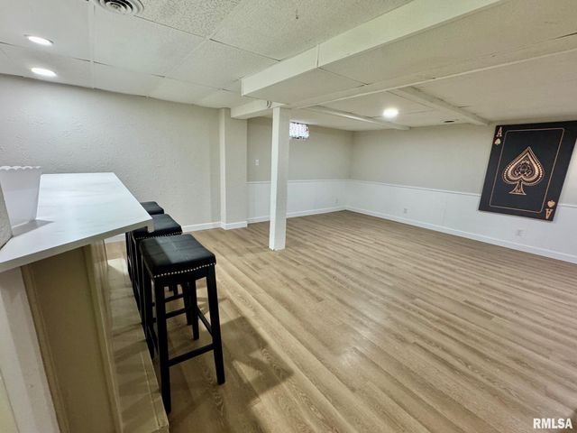 5701 N WESTERN Avenue, Peoria, IL 61614