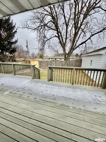 5701 N WESTERN Avenue, Peoria, IL 61614