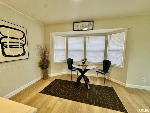 5701 N WESTERN Avenue, Peoria, IL 61614