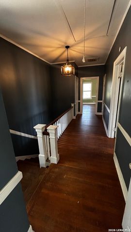 391 W Broadview, San Antonio, TX 78228