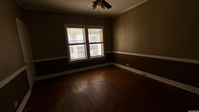 391 W Broadview, San Antonio, TX 78228