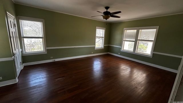 391 W Broadview, San Antonio, TX 78228