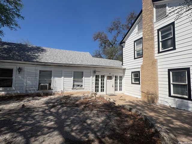 391 W Broadview, San Antonio, TX 78228