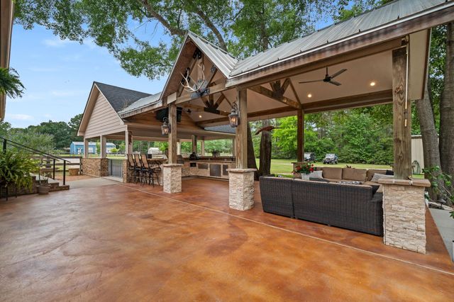 12138 Ivy Drive, Conroe, TX 77303