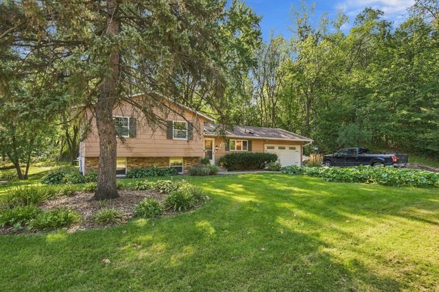 1519 Meadowlark Drive, Stillwater, MN 55082