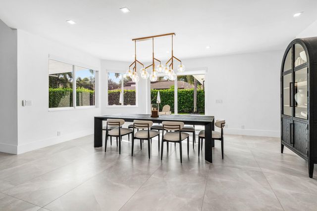 2550 NW 28TH Street, Boca Raton, FL 33434