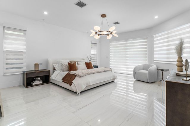 2550 NW 28TH Street, Boca Raton, FL 33434