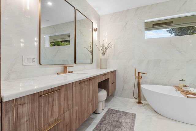 2550 NW 28TH Street, Boca Raton, FL 33434