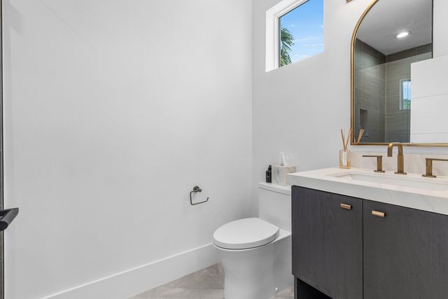 2550 NW 28TH Street, Boca Raton, FL 33434