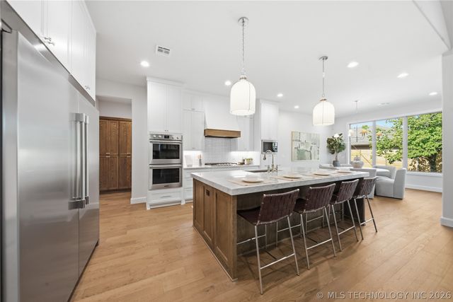 2304 S Birmingham Place, Tulsa, OK 74114