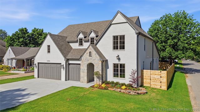 2304 S Birmingham Place, Tulsa, OK 74114