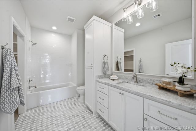 2304 S Birmingham Place, Tulsa, OK 74114