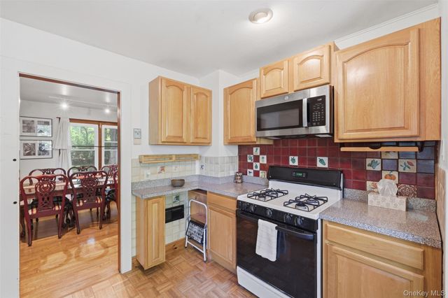 60 Shivertown Road, New Paltz, NY 12561