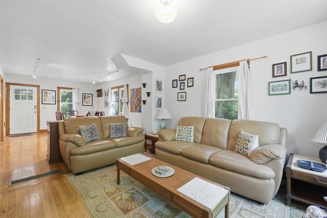 60 Shivertown Road, New Paltz, NY 12561