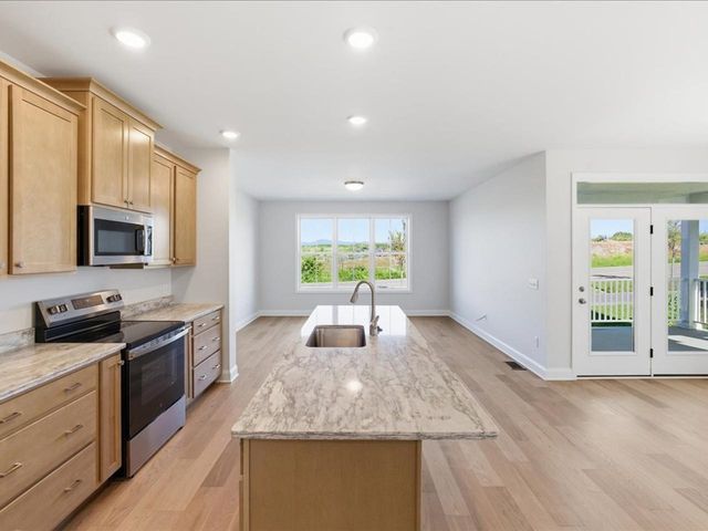 445 Old Farm Road, South Burlington, VT 05403