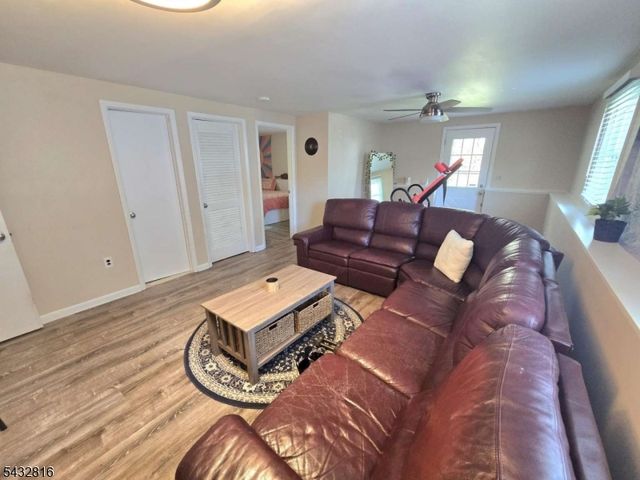 18 Grove St, Boonton Twp., NJ 07005