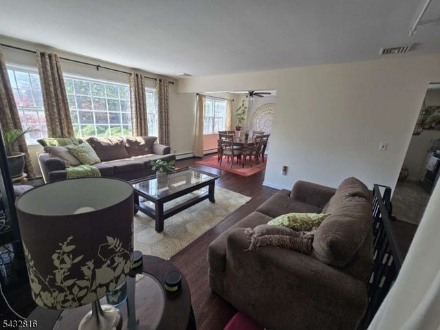 18 Grove St, Boonton Twp., NJ 07005