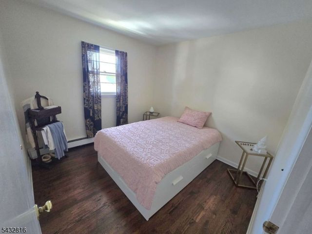18 Grove St, Boonton Twp., NJ 07005