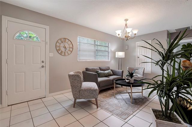 10007 N 20TH STREET, Tampa, FL 33612