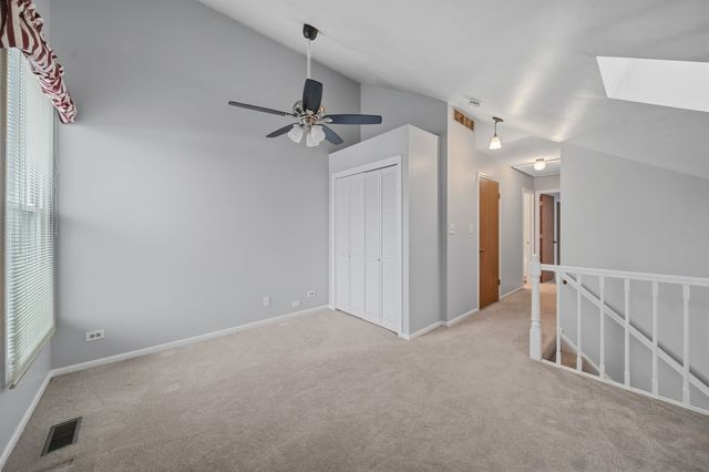 2547 College Hill Circle, Schaumburg, IL 60173