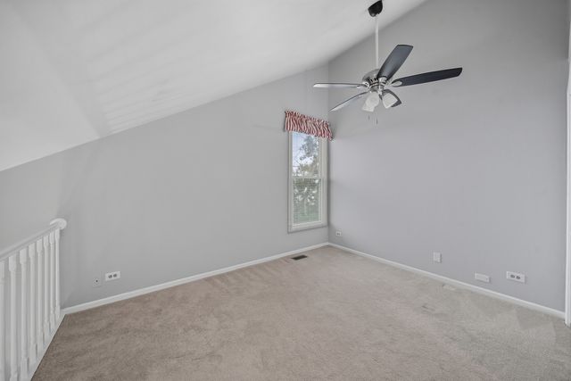 2547 College Hill Circle, Schaumburg, IL 60173