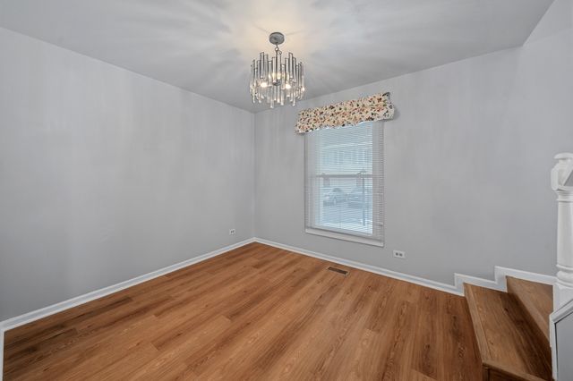 2547 College Hill Circle, Schaumburg, IL 60173