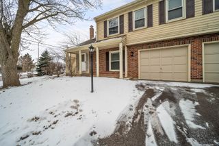 2547 College Hill Circle, Schaumburg, IL 60173