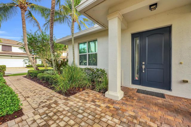 3032 Princeton Lane, Palm Beach Gardens, FL 33418