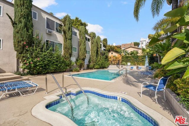 968 Larrabee Street 210, West Hollywood, CA 90069