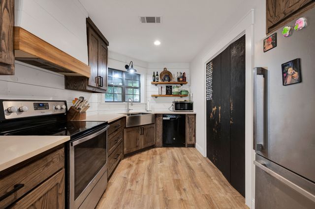 505 Trice Street, Maypearl, TX 76064