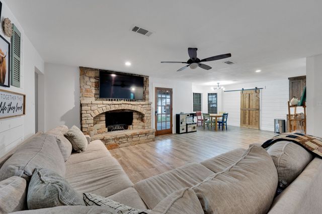 505 Trice Street, Maypearl, TX 76064
