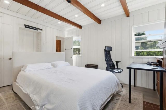 4400 W 59th Place, Los Angeles, CA 90043