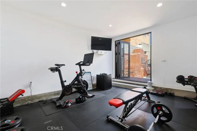 4400 W 59th Place, Los Angeles, CA 90043